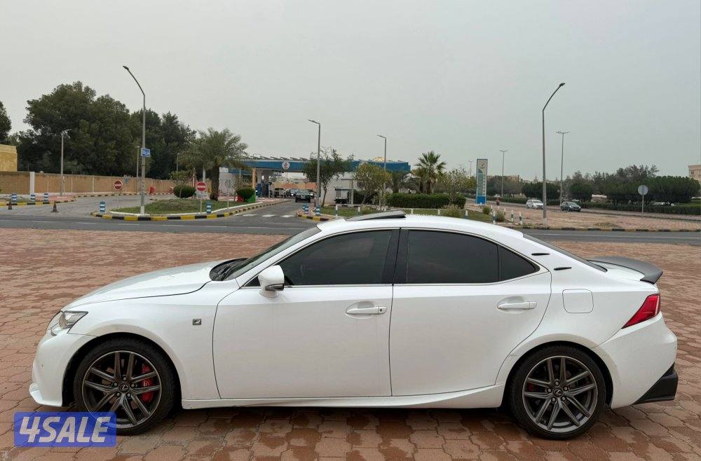 قمة بالنظافة لكزس IS 350 F SPORT الساير 2014
كامل المواصفات فحص6