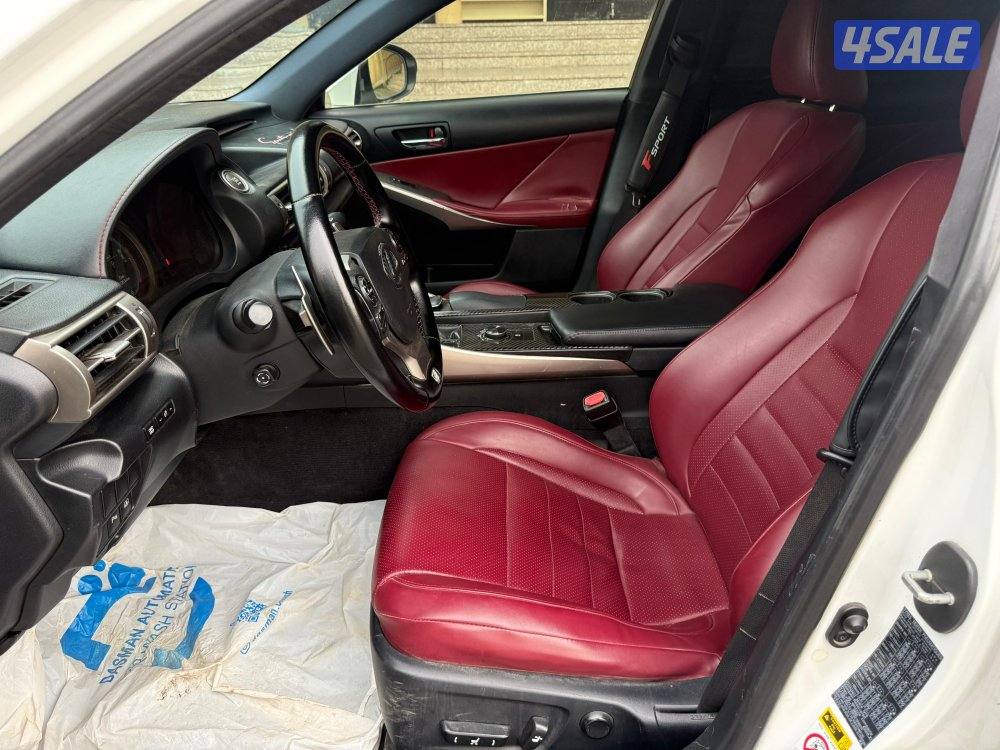 قمة بالنظافة لكزس IS 350 F SPORT الساير 2014
كامل المواصفات فحص9