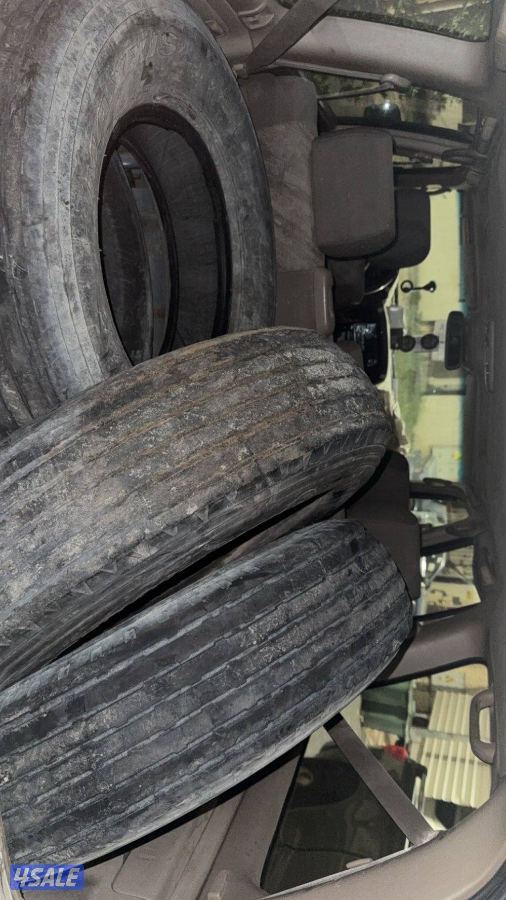 للبيع اربع بوالين ديرو مقاس171