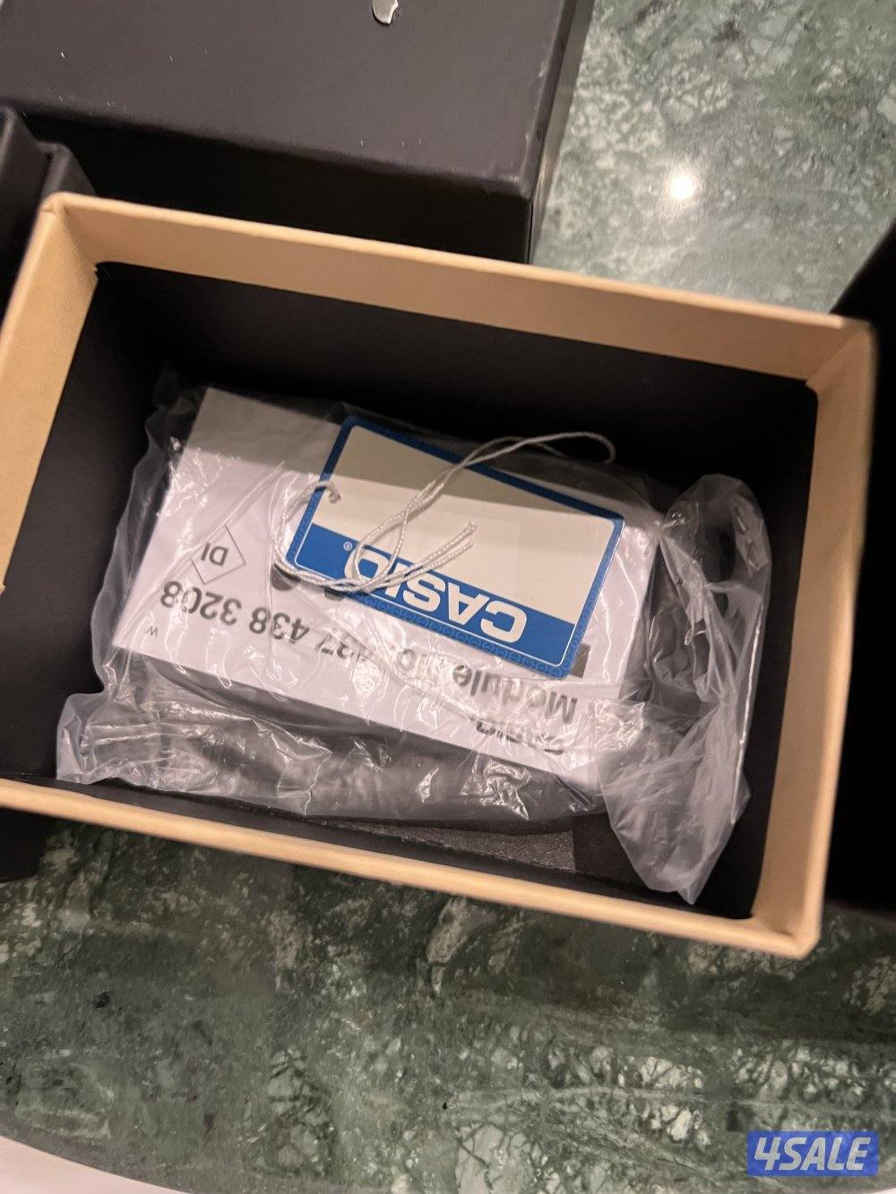 للبيع كاسيو و puma1