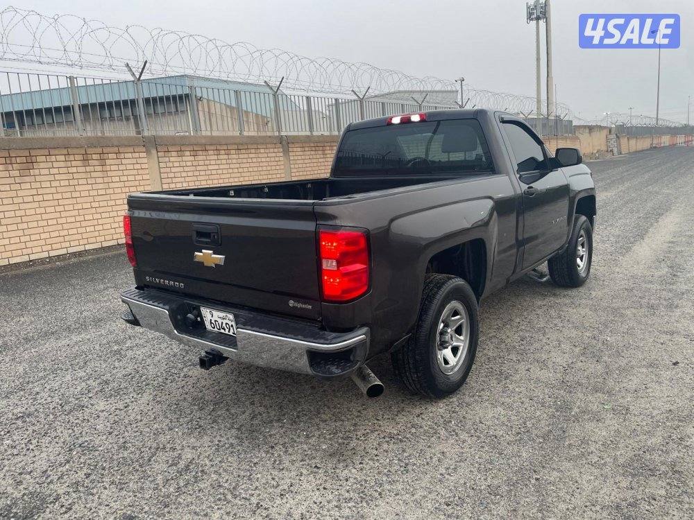 للبيع سلفرادو LS1