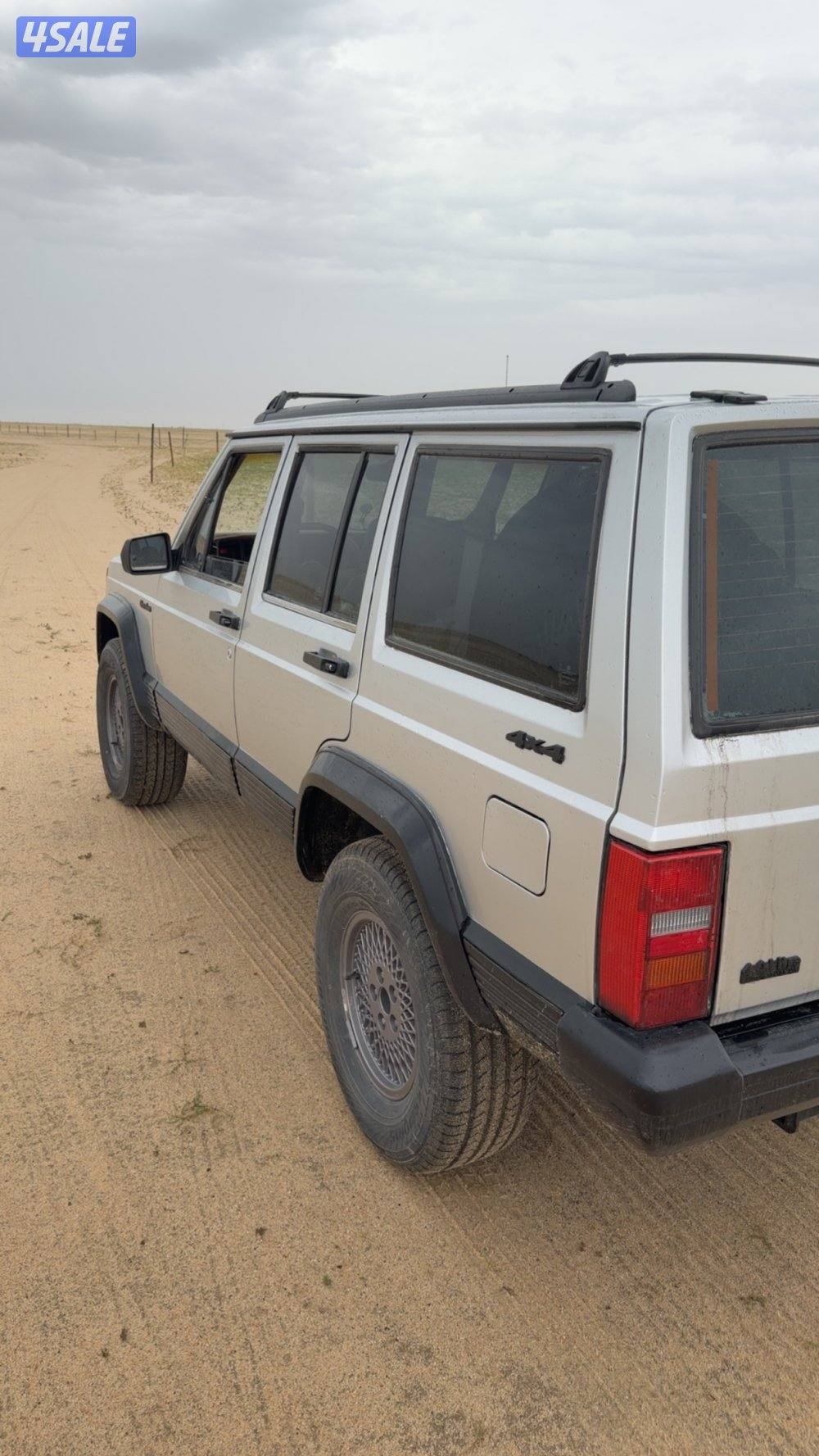 جيب شروكي موديل 19922