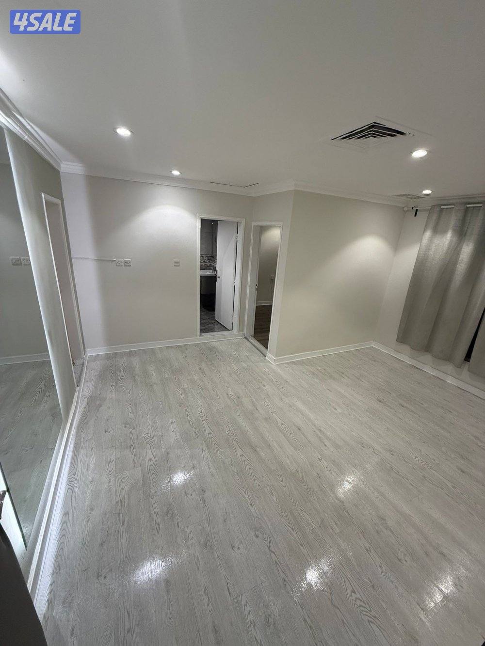 شقه للايجار غرفه وصاله ومطبخ وحمام تشطيب سوبر لوكس4