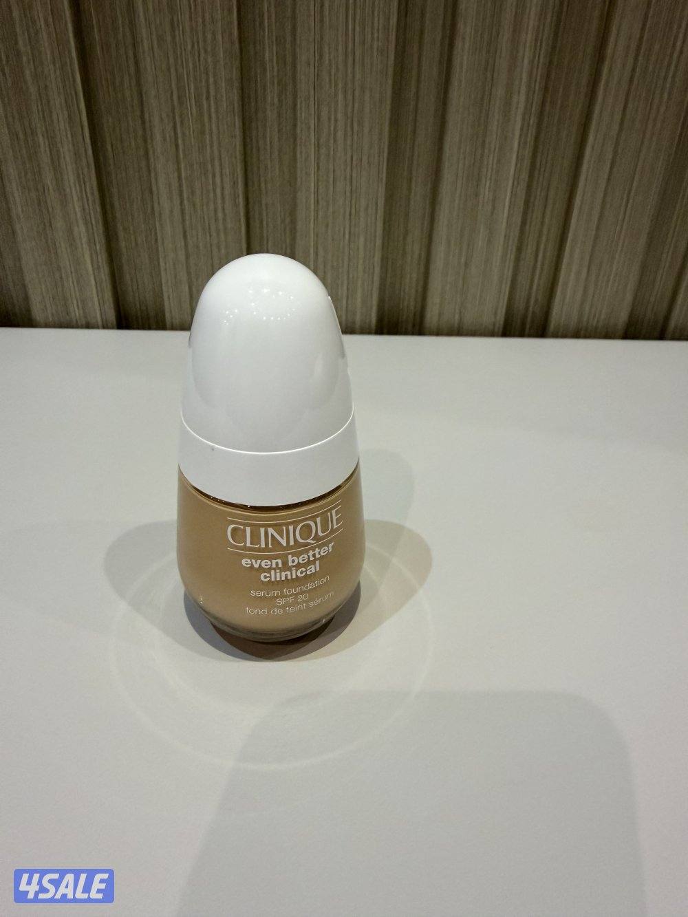 Second-hand cosmetics in like-new condition0