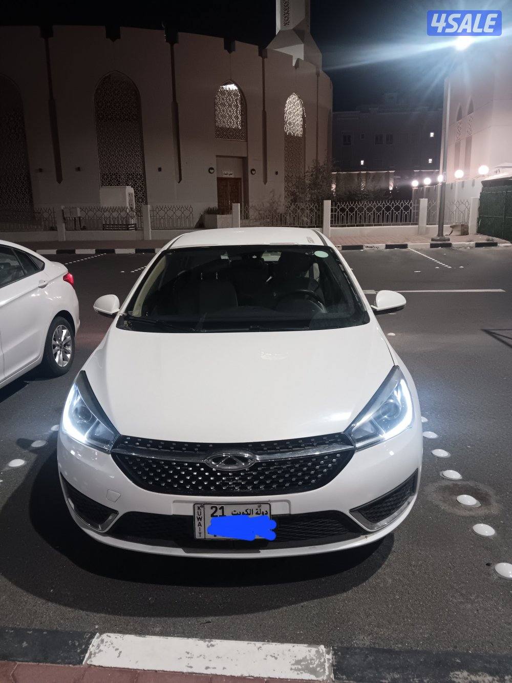 للبيع5 سيارات اريزو5 موديل 2023الألوان4 ابيض واحده فضي وسياره بايكD500