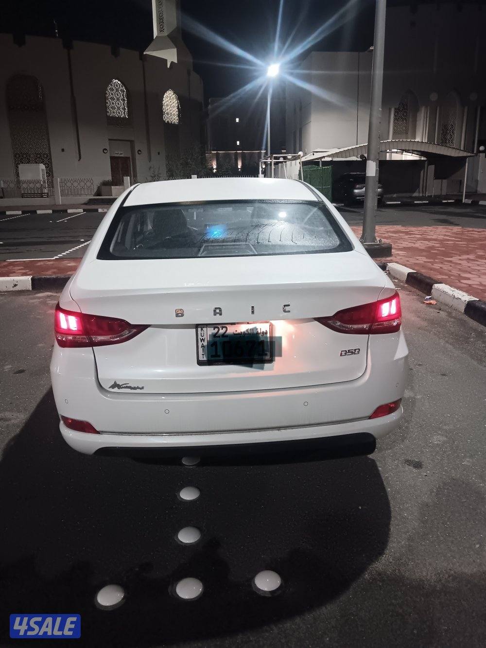 للبيع5 سيارات اريزو5 موديل 2023الألوان4 ابيض واحده فضي وسياره بايكD508