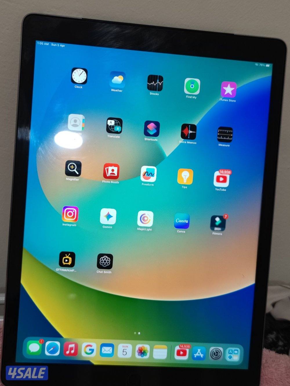iPad pro 12.9 inches with WiFi + cellular 128gb0