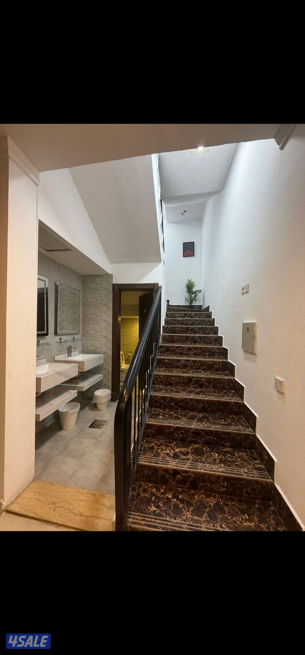 للاجار _ شباب ( بجانب المول ) يومي _ سنوي1