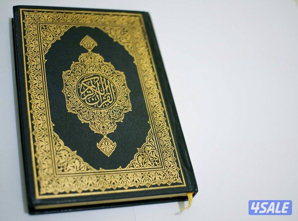 محفظ قرآن كريم بالتجويد والأحكام ومدرب مقامات صوتية لتحسين الصوت0