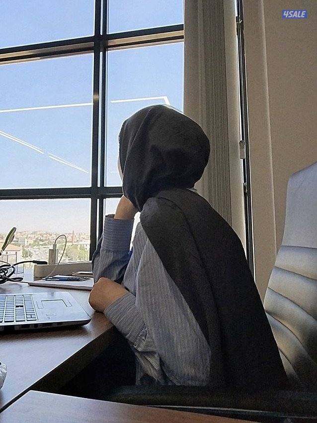 باحثه عن عمل0