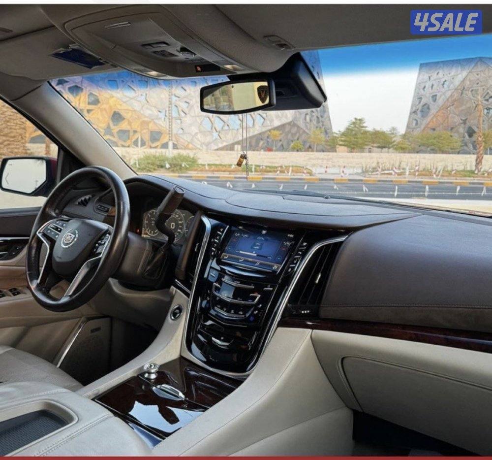 للبيع او البدل سكاليد 2015 شرط الفحص 5500 قابل بالمساومة بالمعقول3