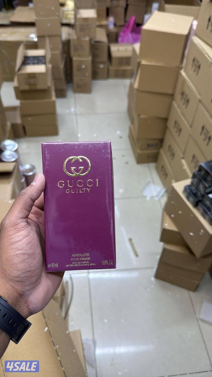 متوفر جميع انواع العطورات البراندات العالمية صناعة تركيا  السعر 156