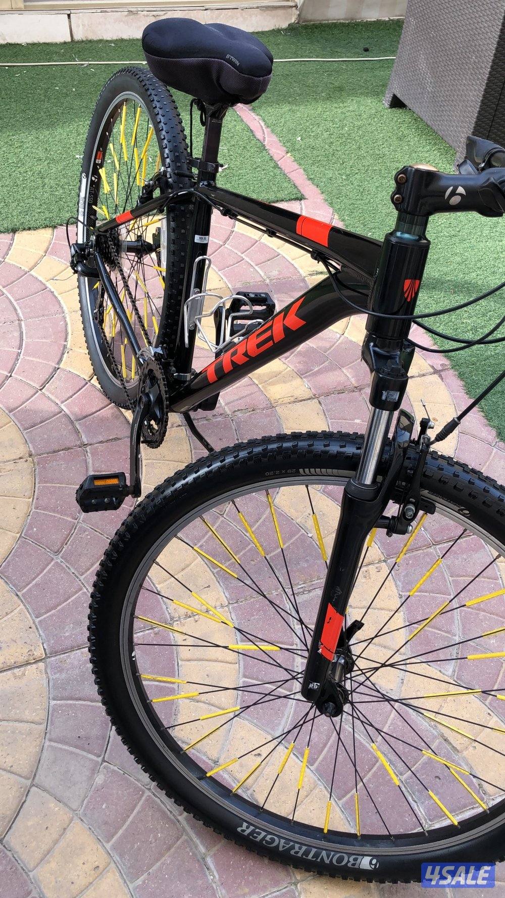 للبيع قاري Trek1