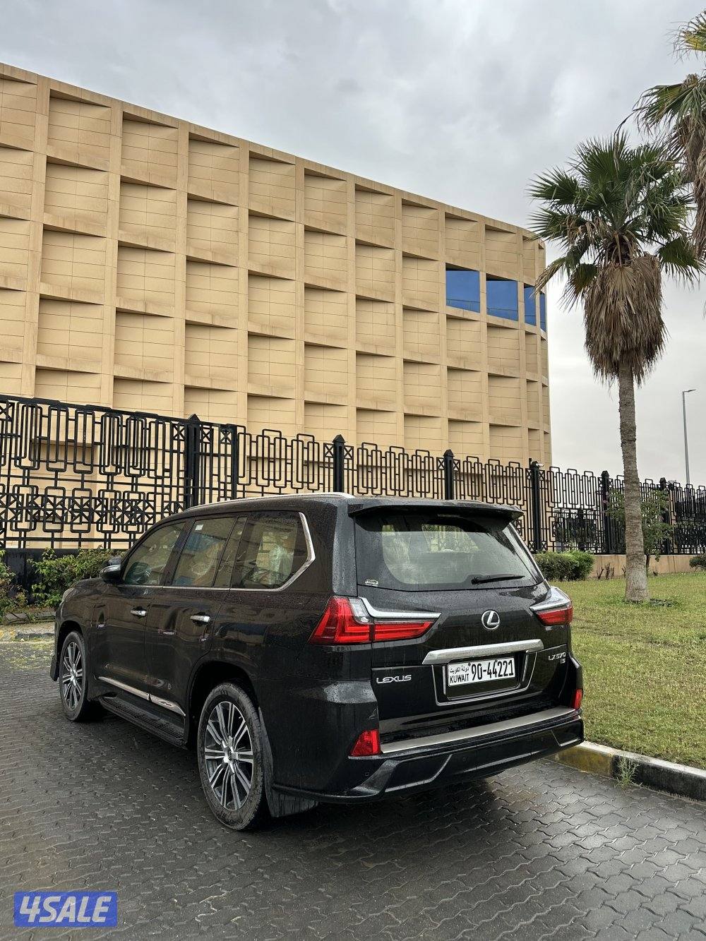 لكزس اس بلس13