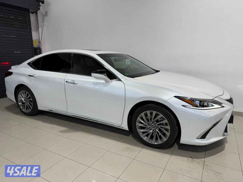 Lexus ES350 Exclusive2