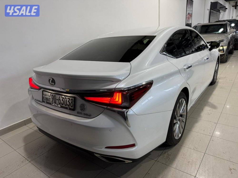 Lexus ES350 Exclusive4