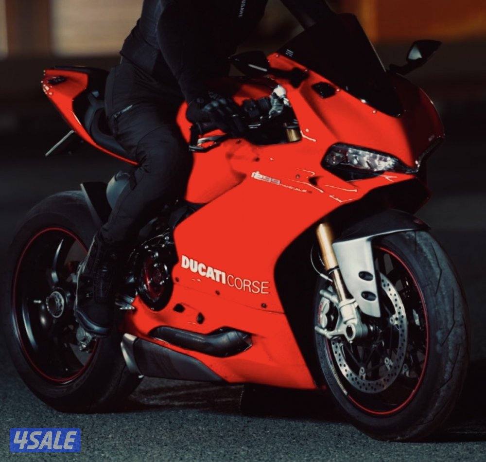 Ducati Panigale1