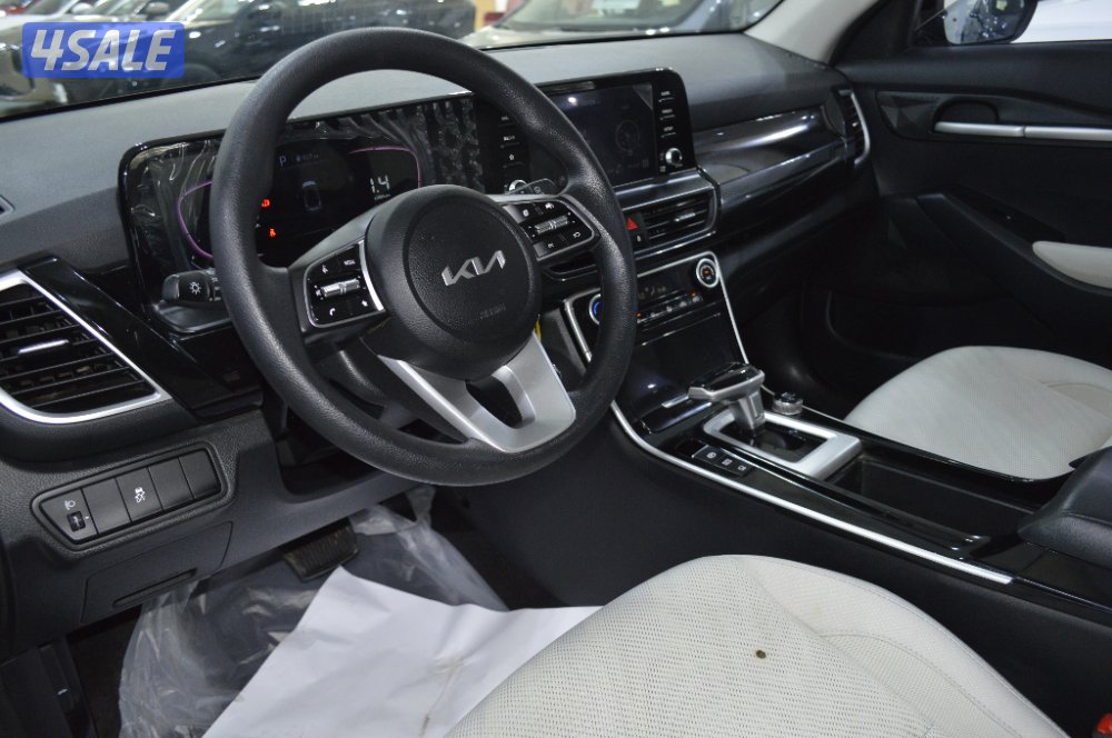2024 Kia Seltos 15L FWD Excellent Condition5
