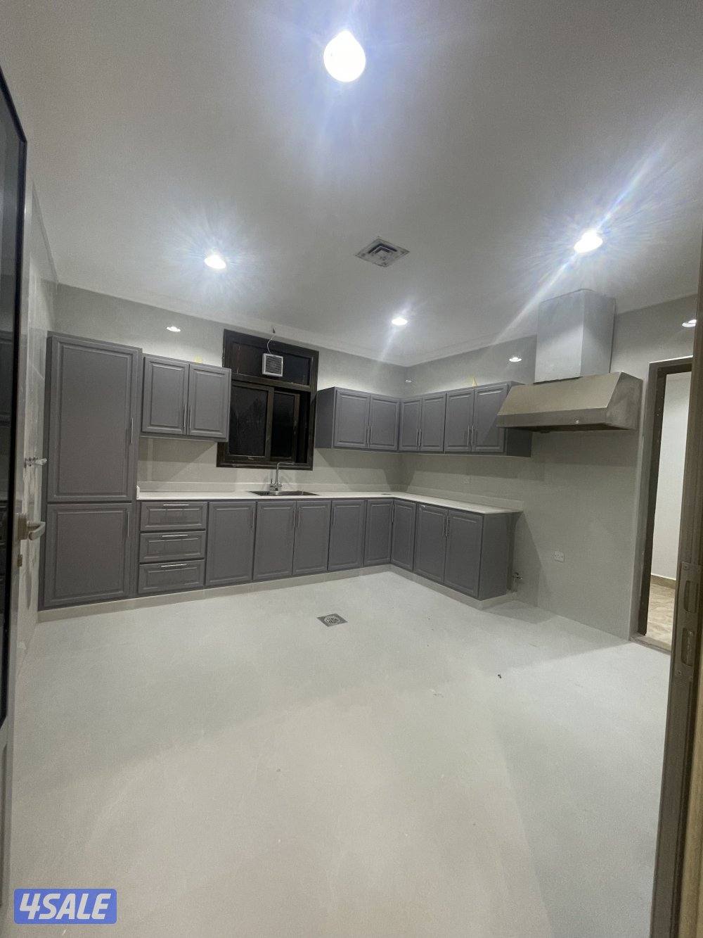 العقيله للايجار شقق 3 غرف و 4 غرف تشطيب ديلوكس وأدوار ودوبلكس 5 غرف11