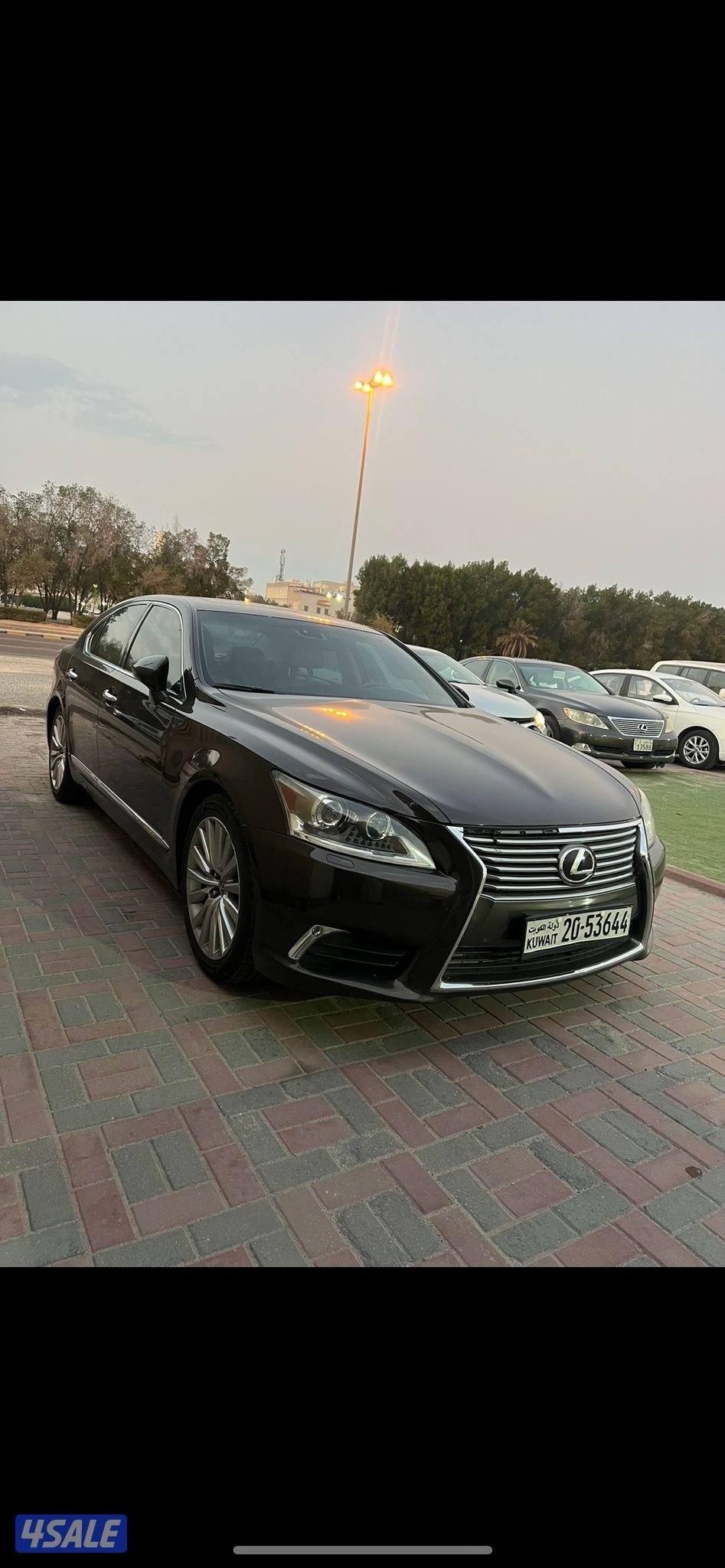 لكزس 460 LS الساير 20132