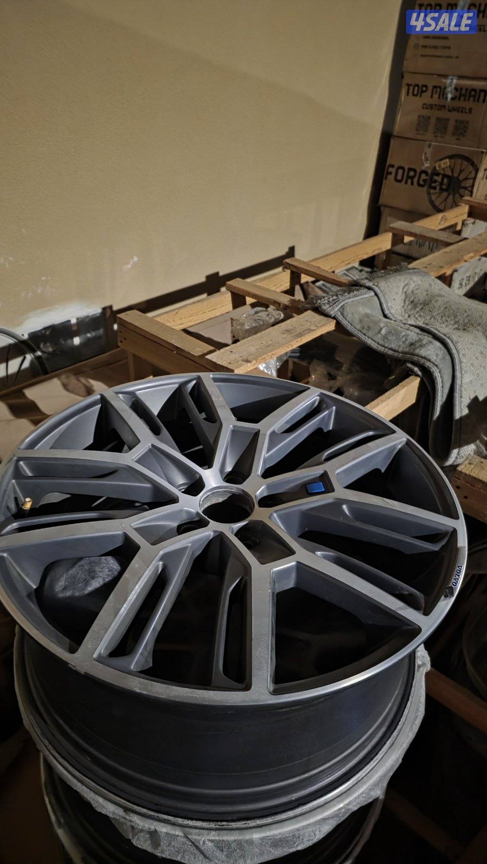 للبيع رنقات فولفو مقاس ١٨ انش s80 s60 v40 xc60 xc904