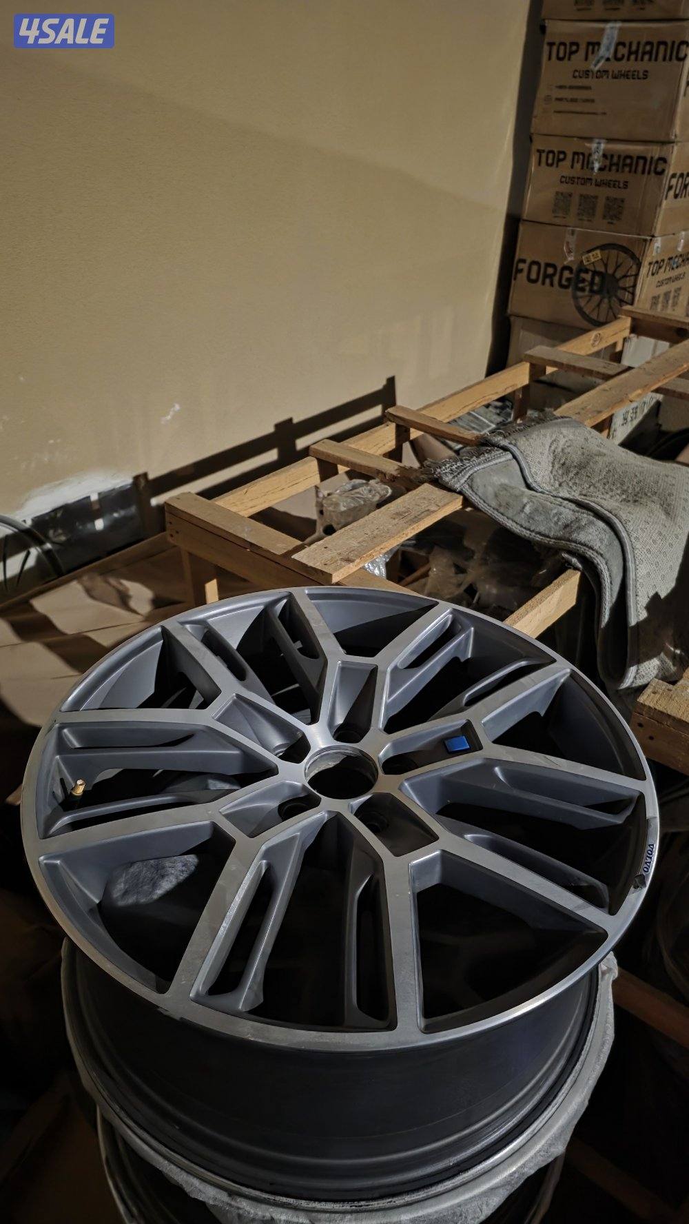 للبيع رنقات فولفو مقاس ١٨ انش s80 s60 v40 xc60 xc905