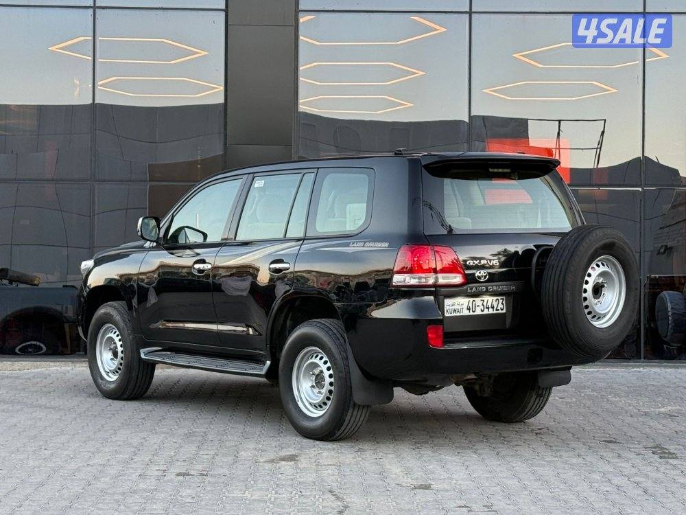 LAND CRUISER GXR V-6 _ 20093