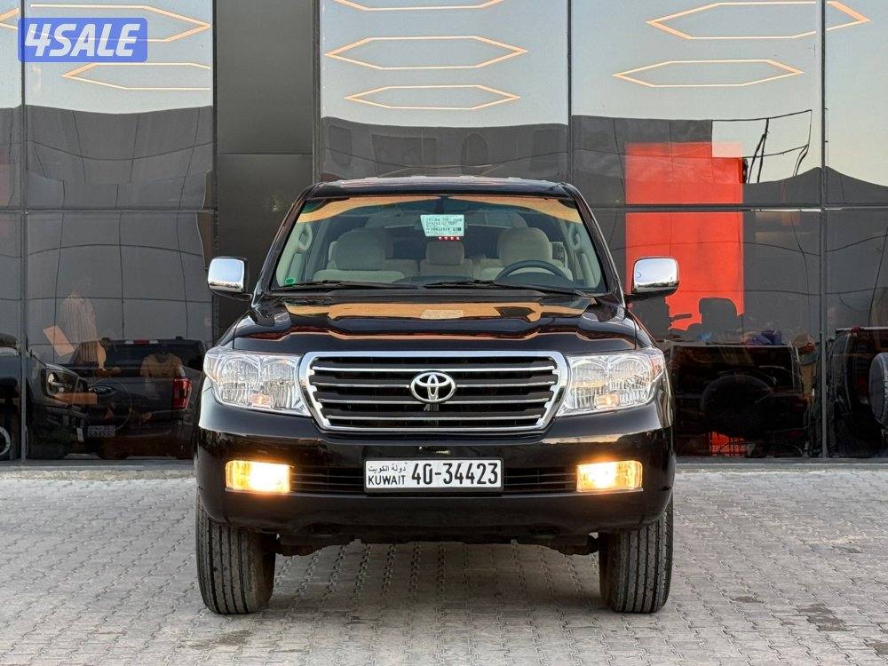 LAND CRUISER GXR V-6 _ 20092