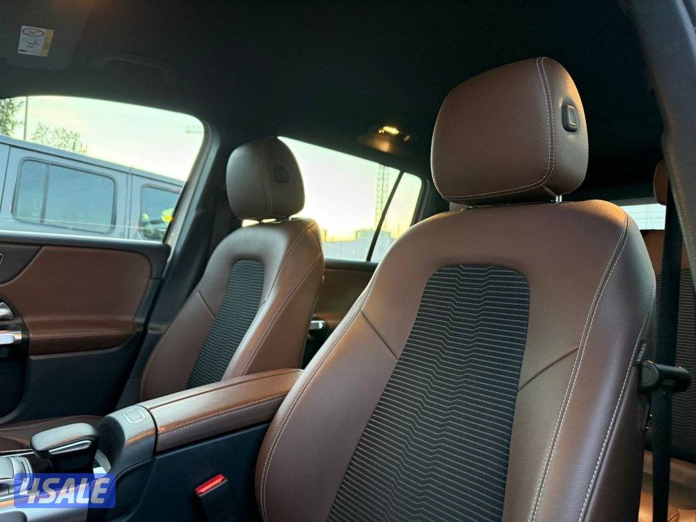 MERCEDES GLB200 _20228