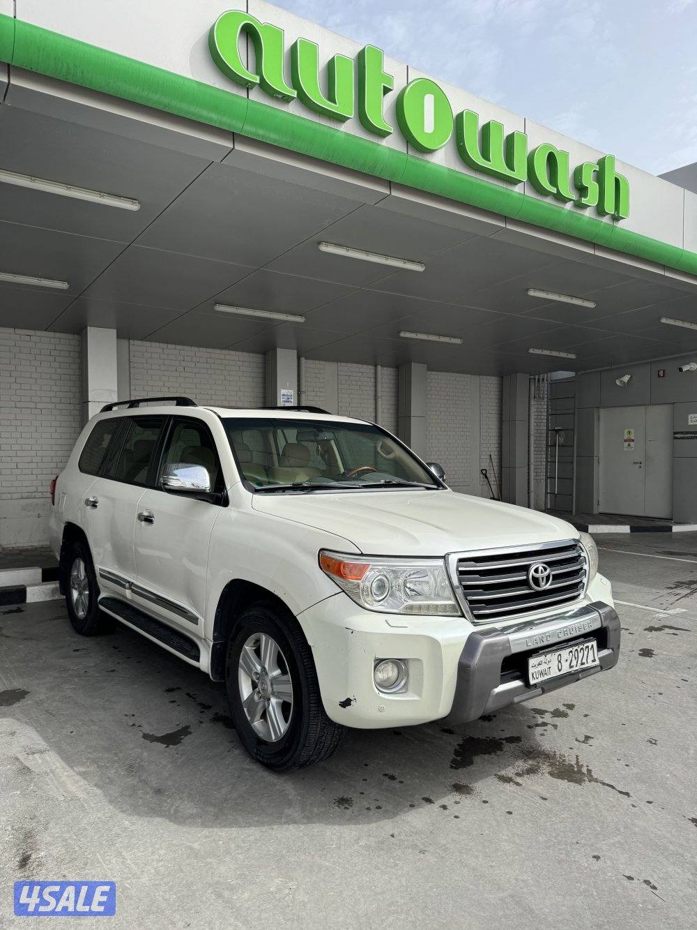 للبيع لاندكروزر GXR 20142