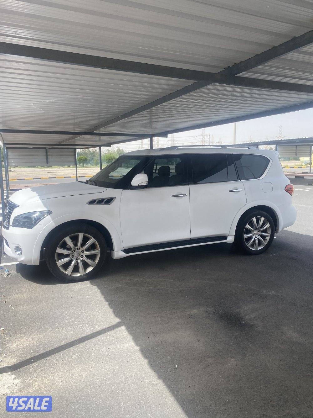 للبيع انفينيتي QX56  فحصه معاه4