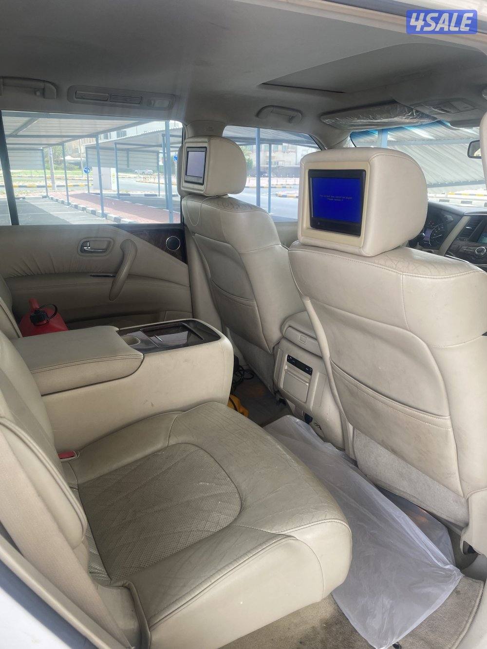 للبيع انفينيتي QX56  فحصه معاه5