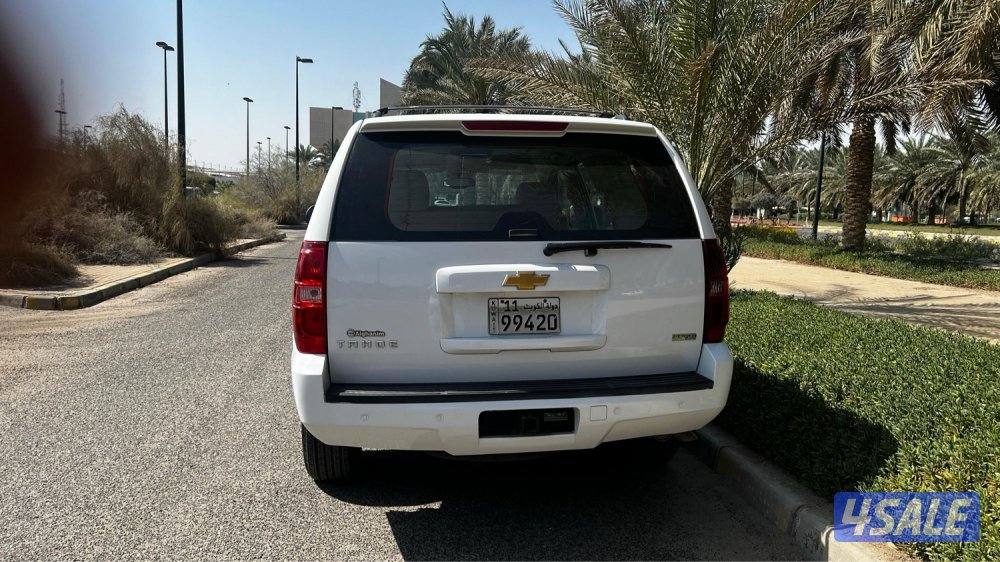 تاهو 2012 بحالة نظيفه شرط الفحص وكاله الكويت الغانم2