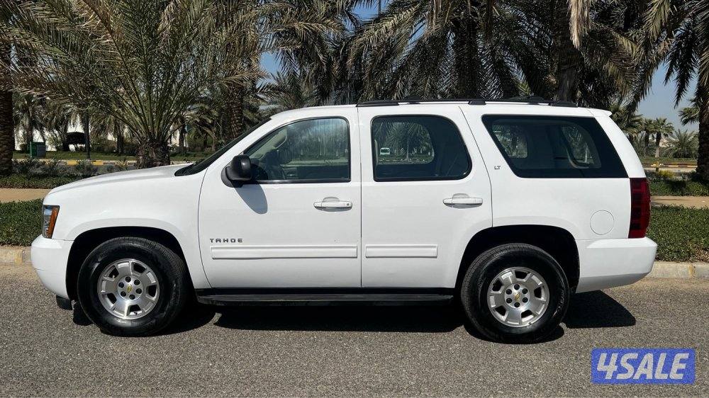 تاهو 2012 بحالة نظيفه شرط الفحص وكاله الكويت الغانم3