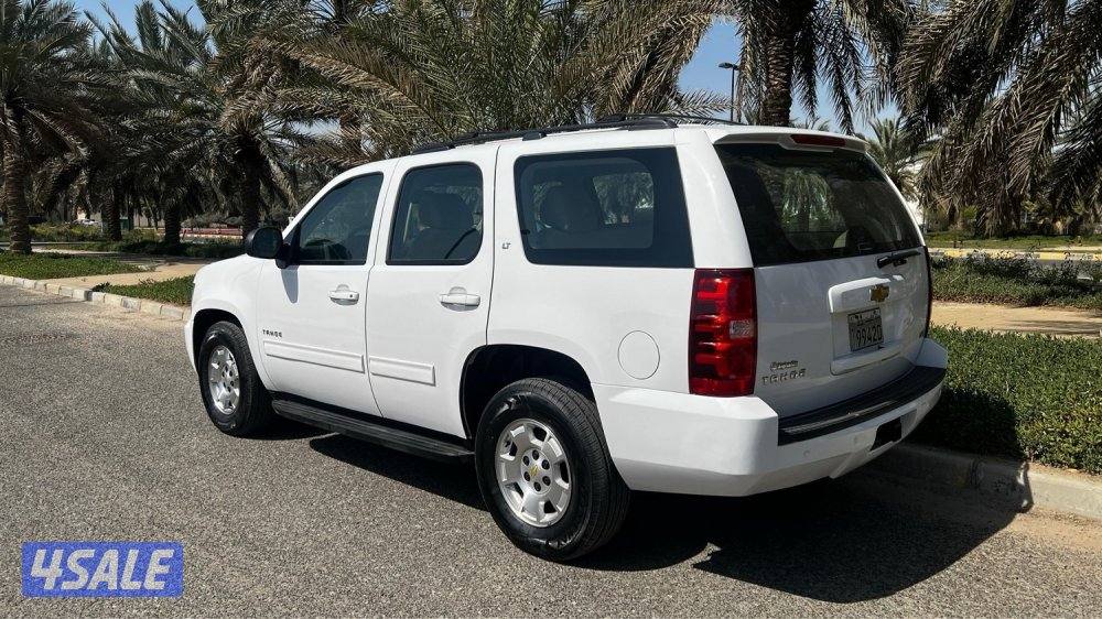 تاهو 2012 بحالة نظيفه شرط الفحص وكاله الكويت الغانم4