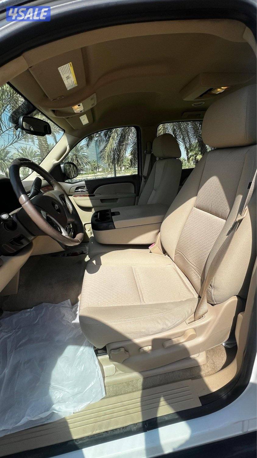 تاهو 2012 بحالة نظيفه شرط الفحص وكاله الكويت الغانم5