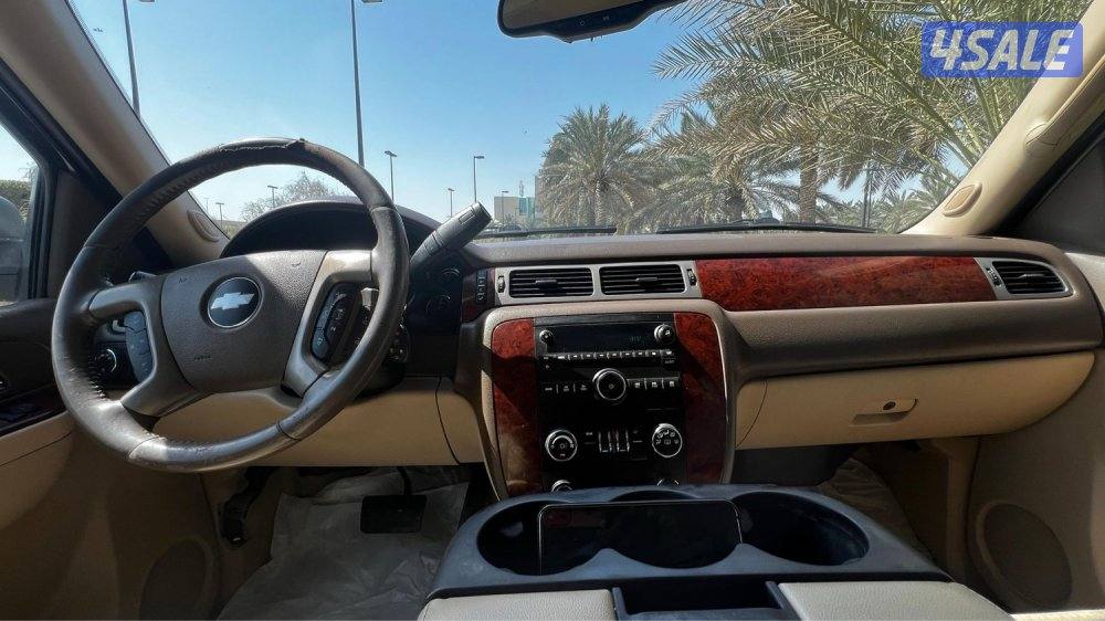 تاهو 2012 بحالة نظيفه شرط الفحص وكاله الكويت الغانم6