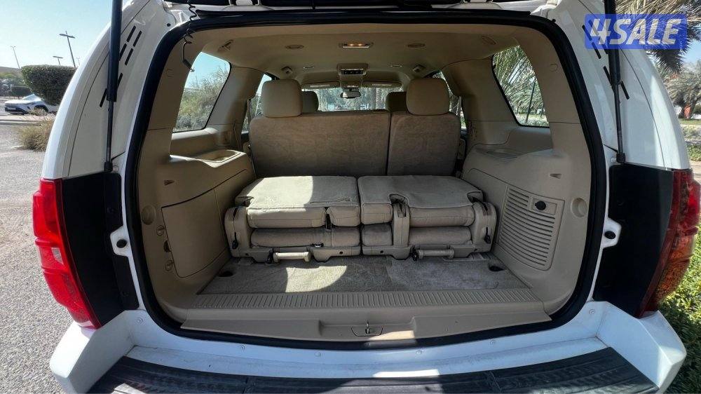 تاهو 2012 بحالة نظيفه شرط الفحص وكاله الكويت الغانم11