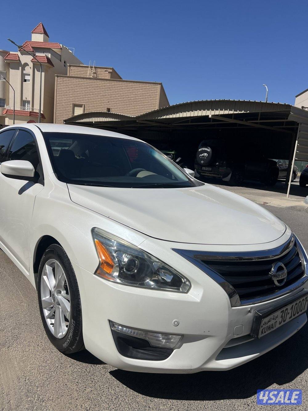 للبيع نيسان التيما ٦ سلندر ماشي ١٠٤ صبغ الوكاله3