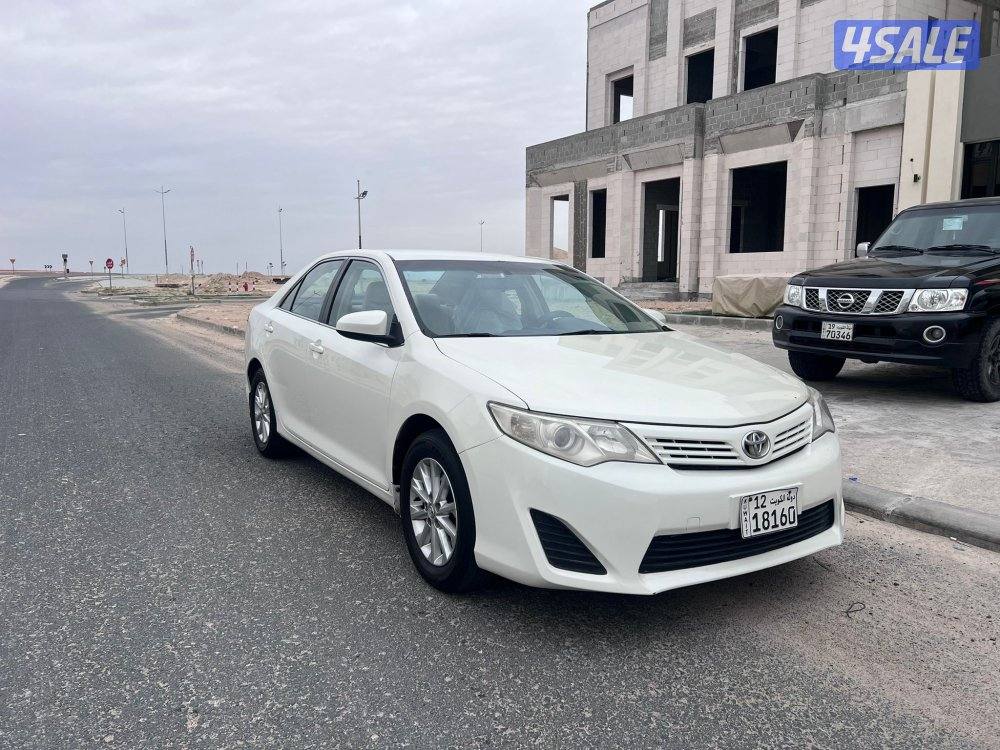 للبيع كامري موديل 2014 شرط الفحص عداد 289 الف1