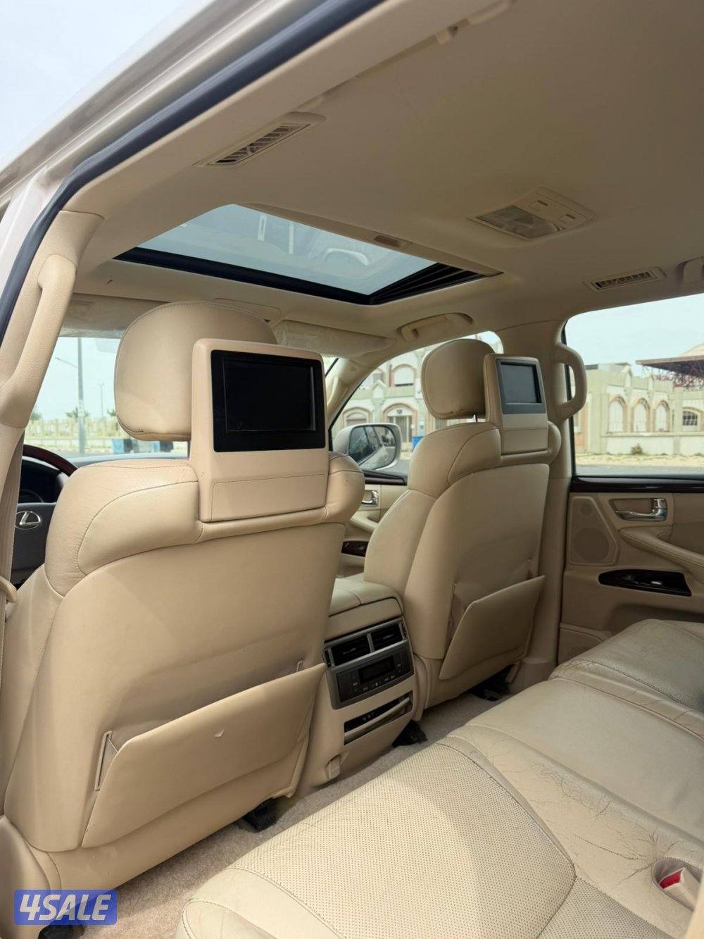 جيب لكزس 20132