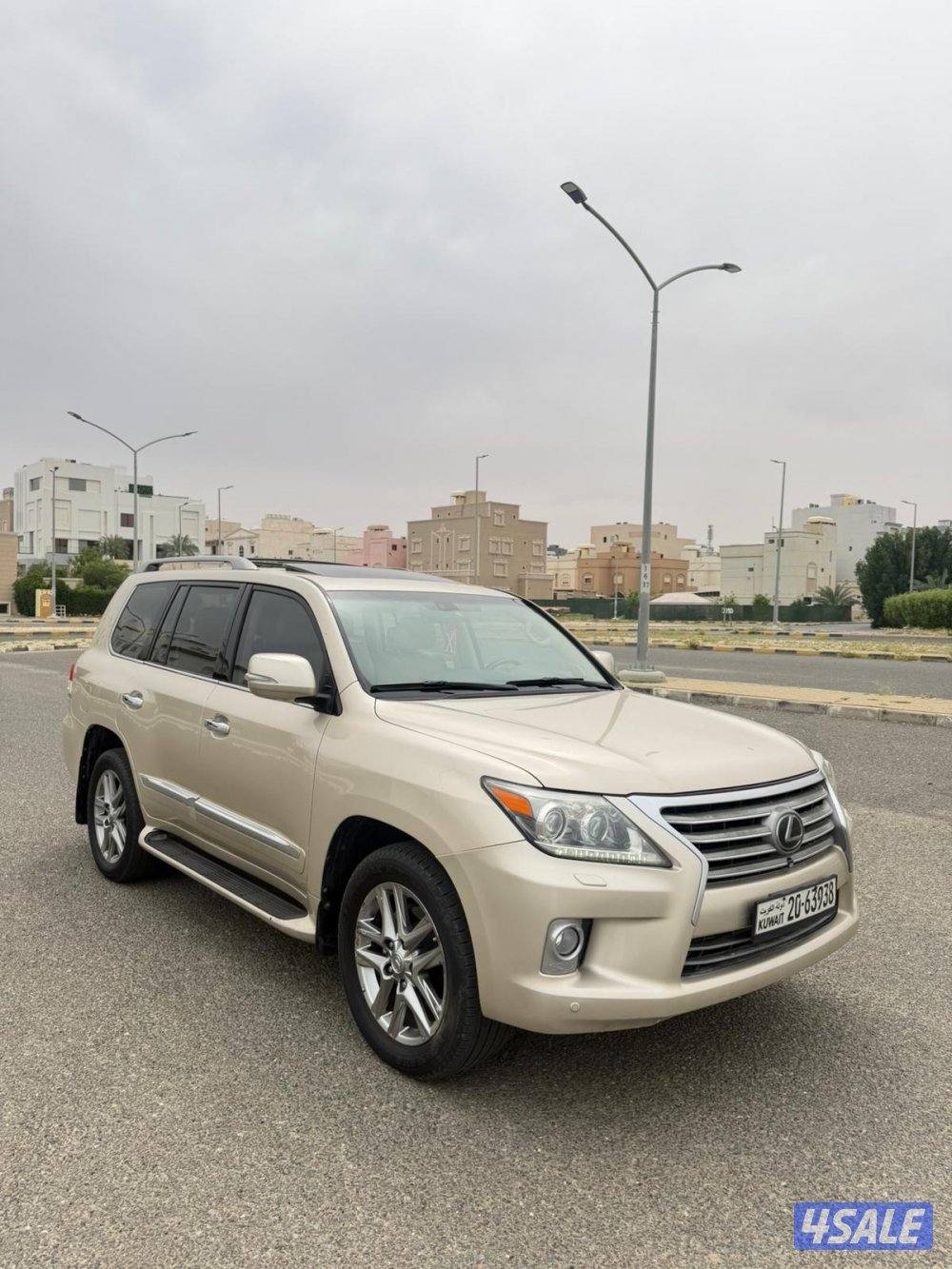 جيب لكزس 20139