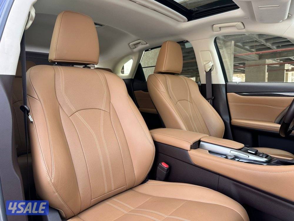 لكزسRX350 موديل2018 عداد75الف وارد الساير سيرفس منتظم7