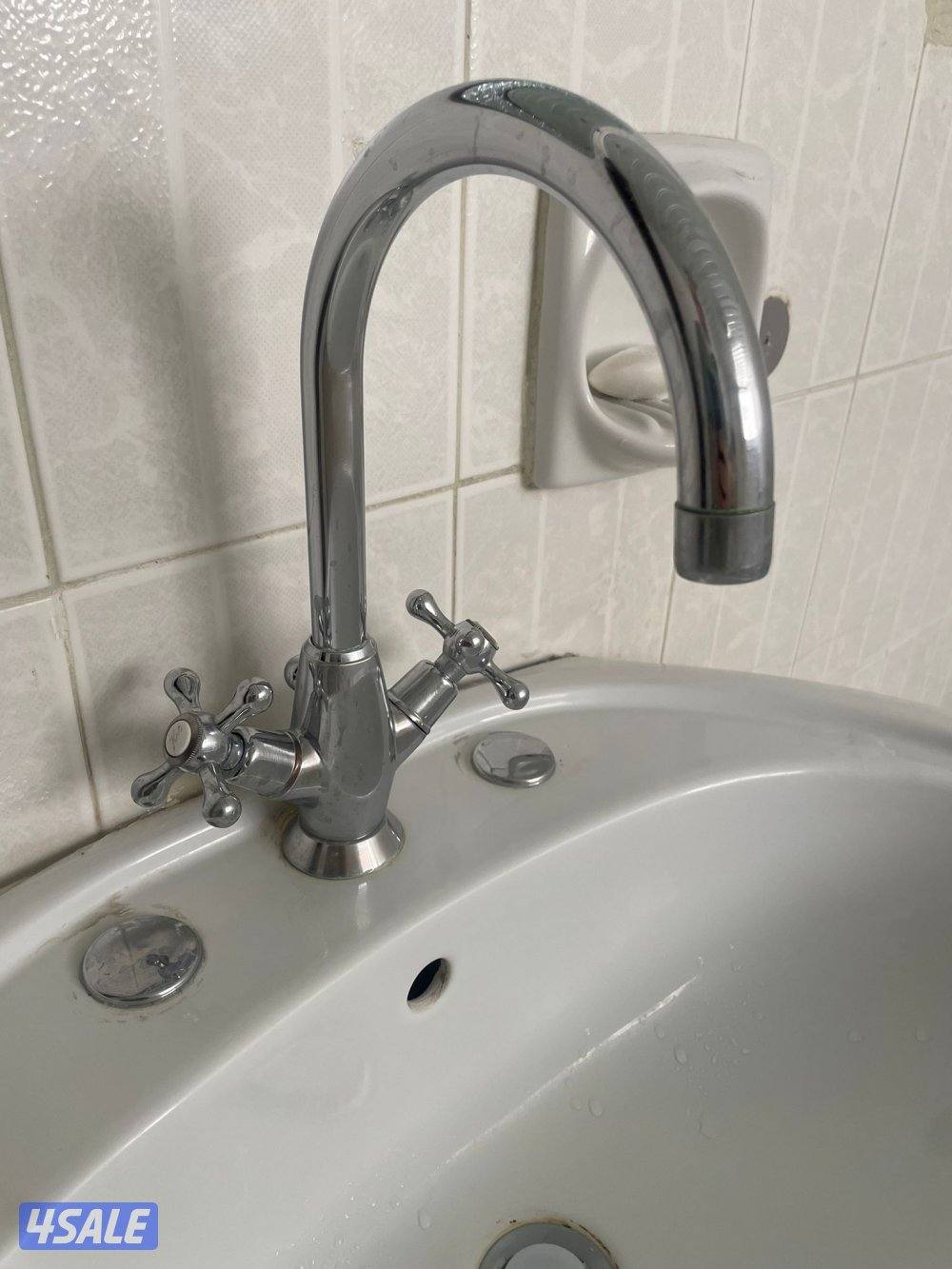 فني صحي فك وتركيب جميع الصيانات2