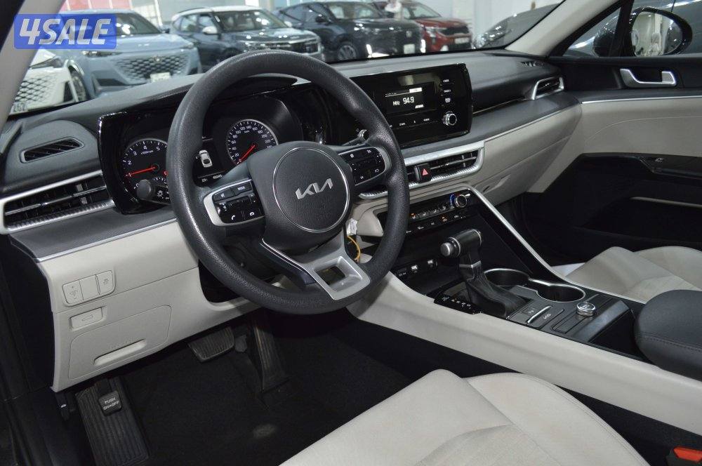 2023 Kia K5 | 2.0L LX | Excellent Condition5