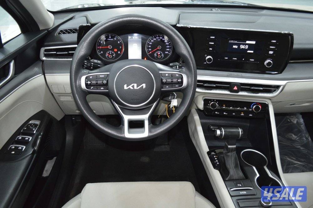 2023 Kia K5 | 2.0L LX | Excellent Condition6