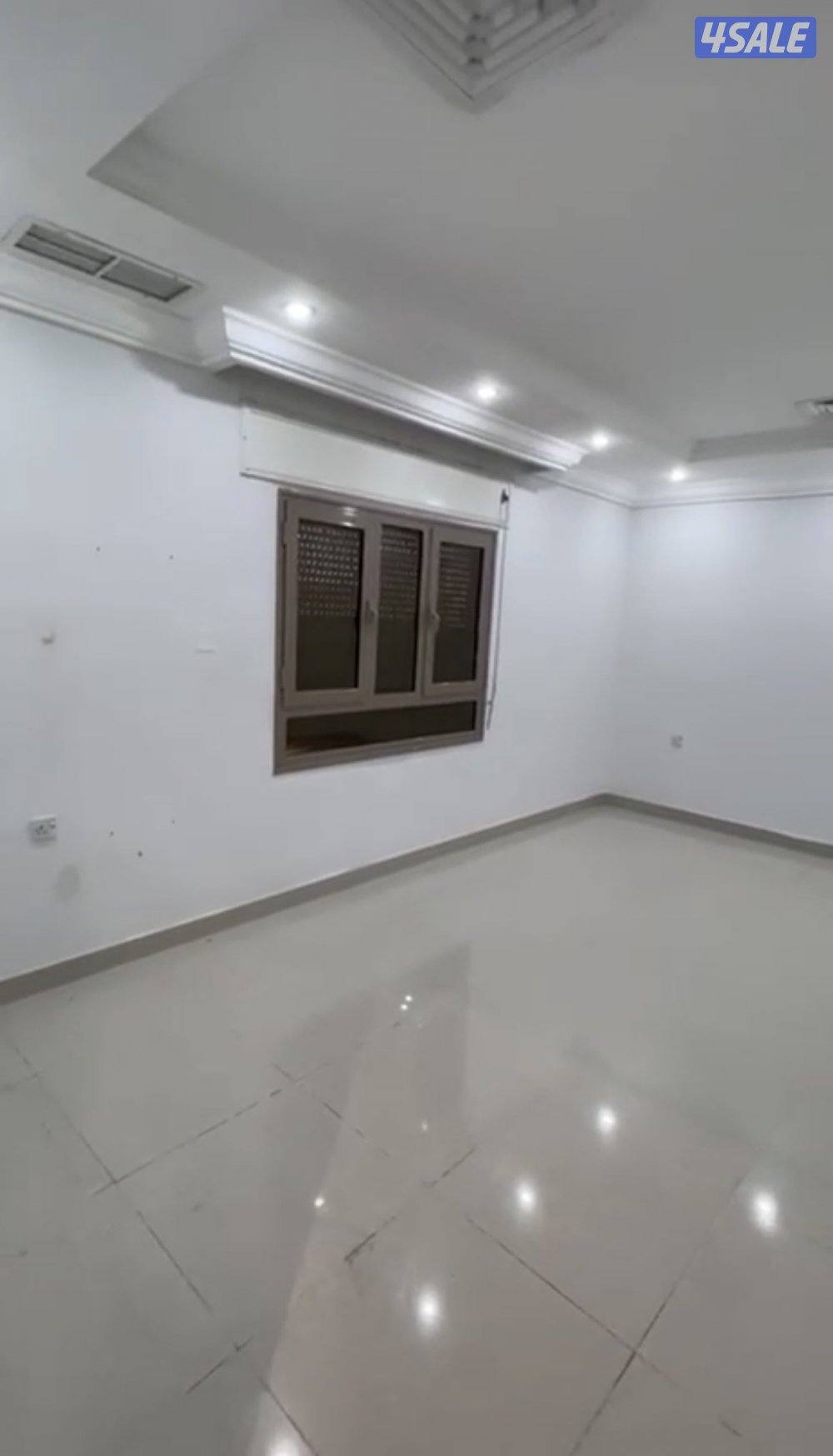 للإيجار شقة في جابر العلي ق8 بروحها بالدور4