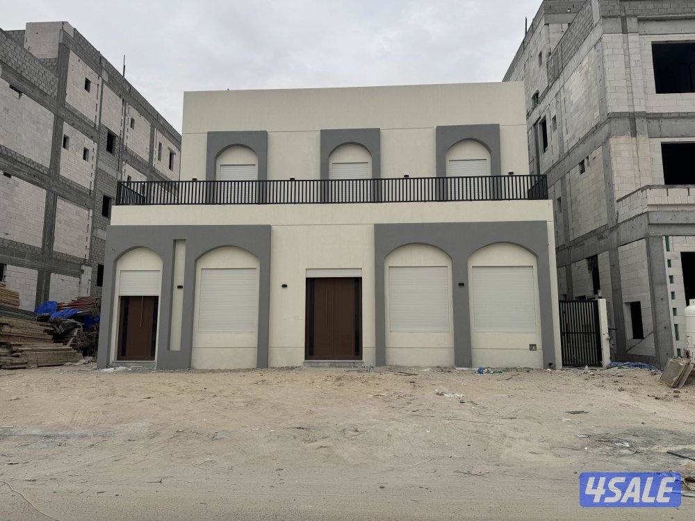 للبيع قسيمه شارع وسكه دورين ونصف وثيقه حره جاهزه للسكن0