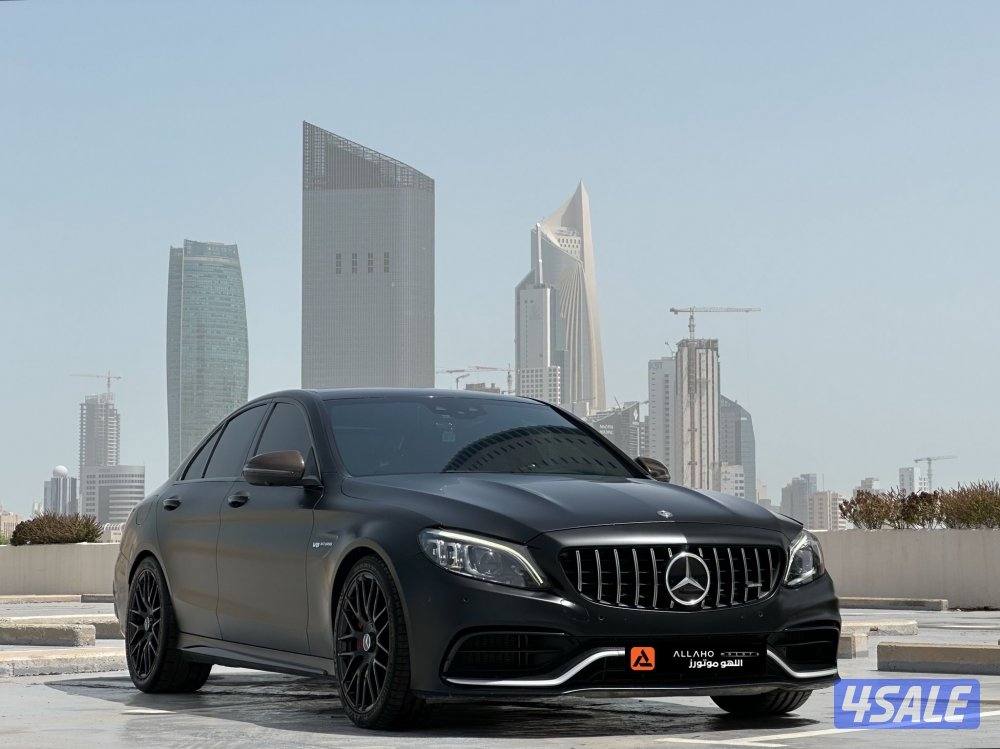 مرسيدسC63S AMG موديل2020 عداد109الف وارد الملا سيرفس منتظم+تصريح مرور1