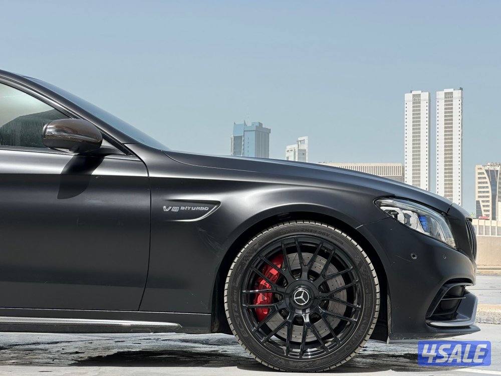 مرسيدسC63S AMG موديل2020 عداد109الف وارد الملا سيرفس منتظم+تصريح مرور5